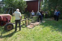 Yleisö seurasi mielenkiinnolla ja esitti monta kysymystä päreiden tekijöille.