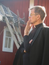 Vierailevaksi puhujaksi saatiin kirjailija, pastori Tapio Koivukari Raumalta.