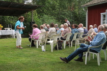 Ehtoohartautta saatiin viettää kauniissa kesäillassa.