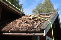 Kyllä oli korkea aika tehdä kattoremontti.